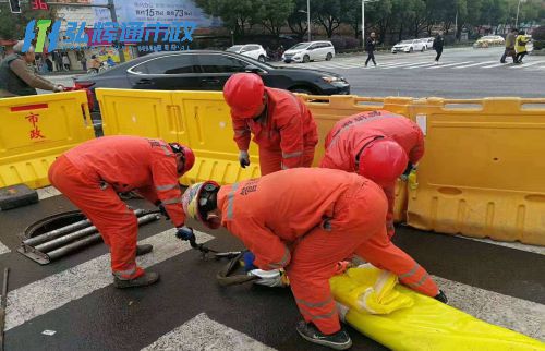 泰兴市管道修复现场